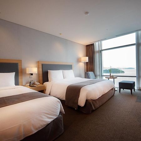 Hidden Bay Hotel Yeosu Exteriör bild