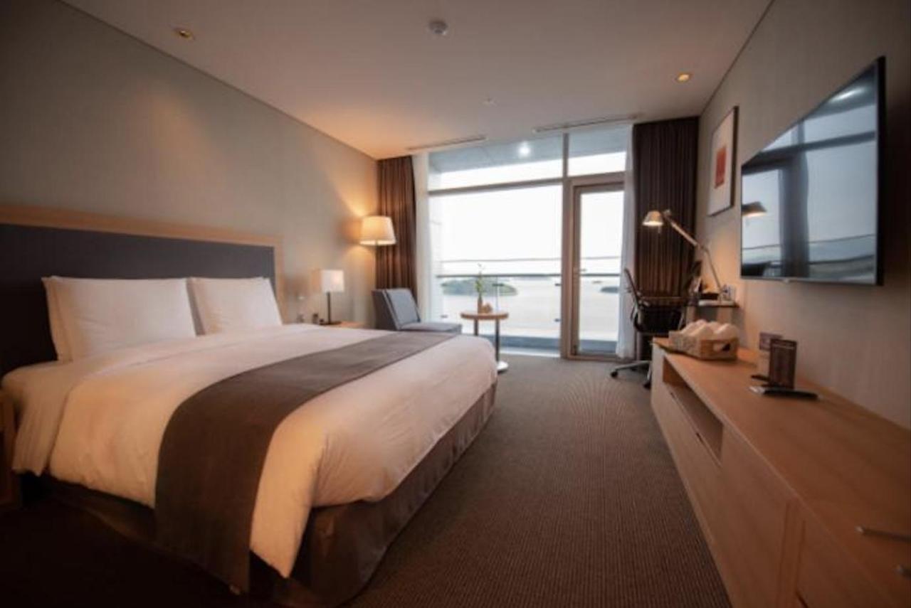 Hidden Bay Hotel Yeosu Exteriör bild