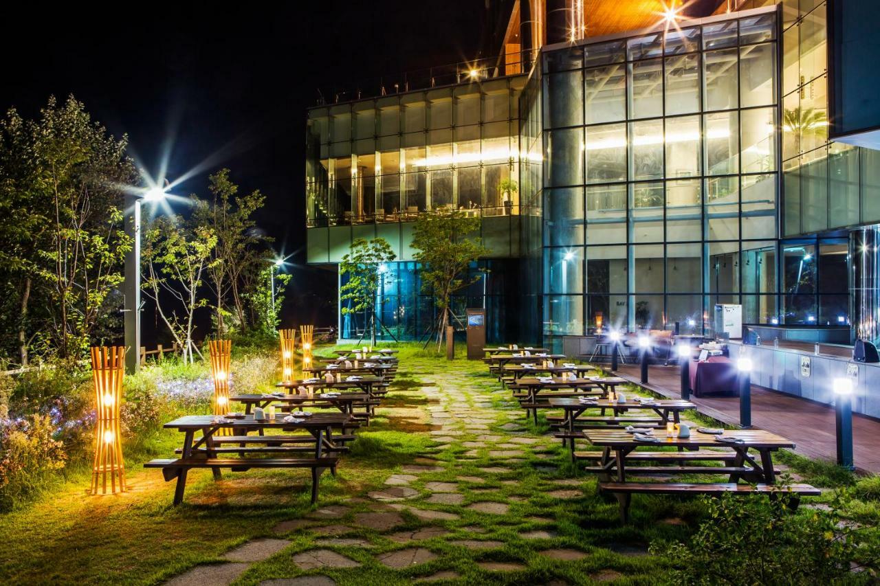 Hidden Bay Hotel Yeosu Exteriör bild